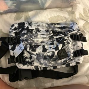 American Eagle Black Tie Dye Belt Bag